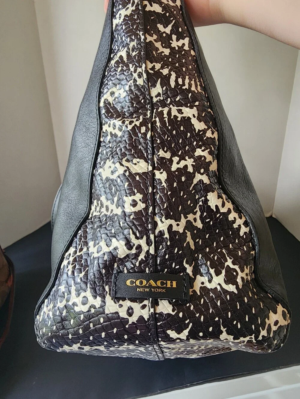 ✨️NWT✨️ Coach Bleecker Cooper 2Way Zip Top Tote, Black & White, 2013, $518 MSRP